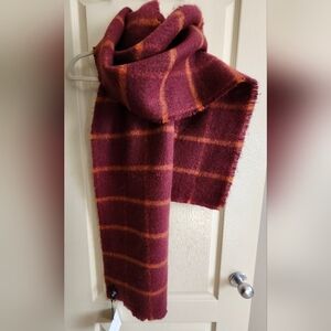 LOVE & LORE Cozy Large Scarf 🧡 NWT